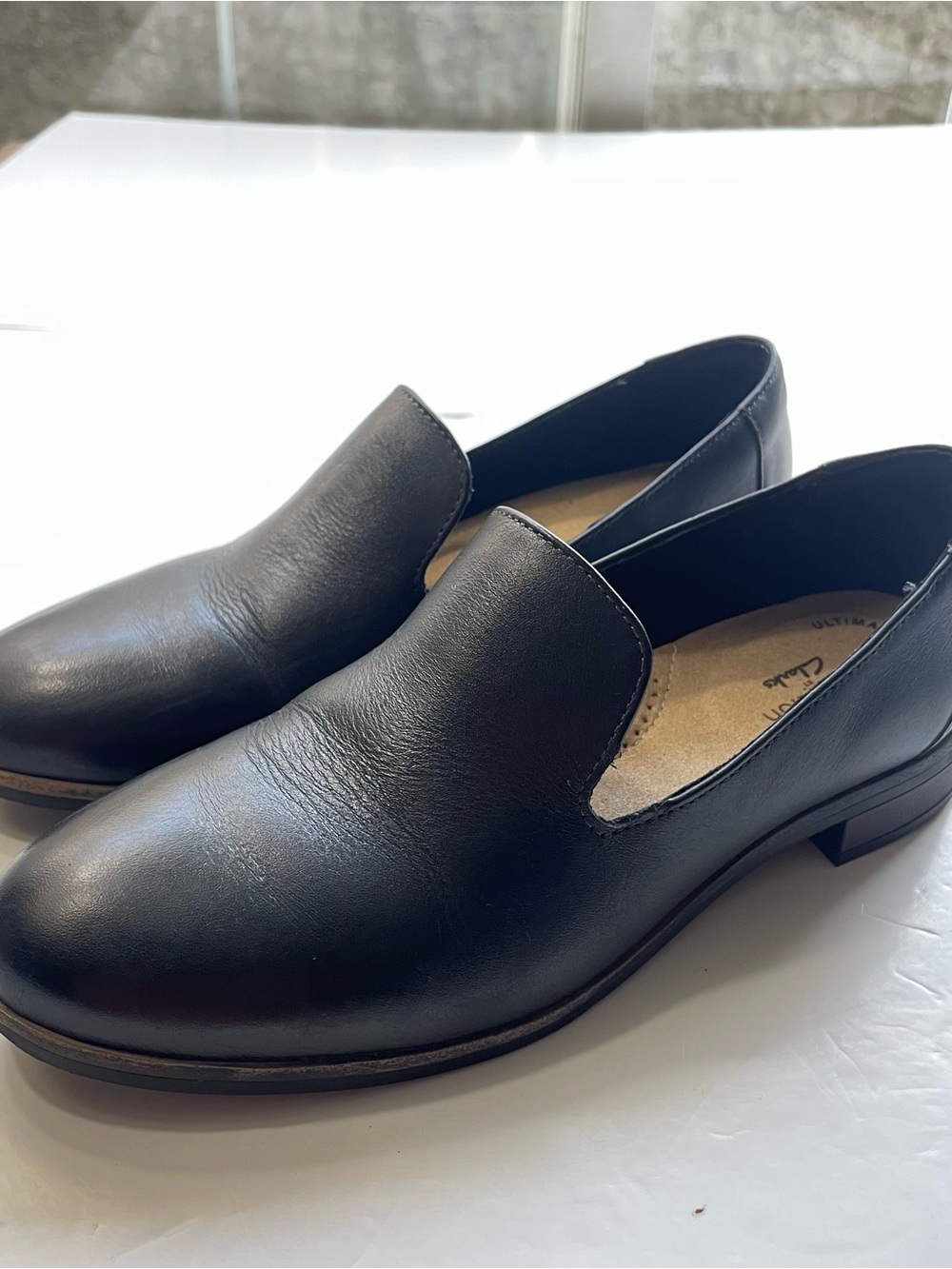 Clarks Collection Black Leather Loafers Slip On Shoes Womens Size 6.5 M Comfort - Picture 2 of 11
